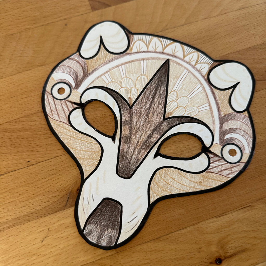 Coati paper mask